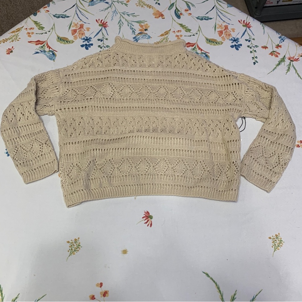 NWT Callahan Crochet sweater knitwear size small